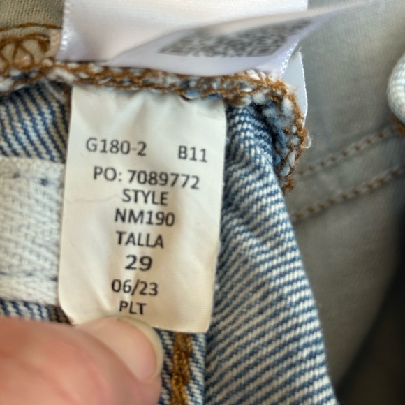 Madewell | The 90s Straight Leg Jean, Size 29 - Picture 6 of 11